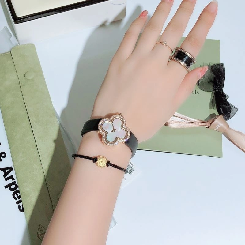 VAN CLEEF ARPELS Watches RelaxedFit 206825