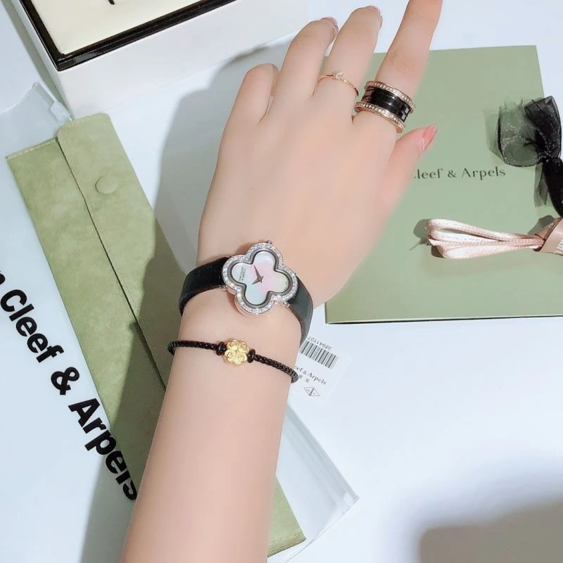 VAN CLEEF ARPELS Watches RelaxedFit 206829