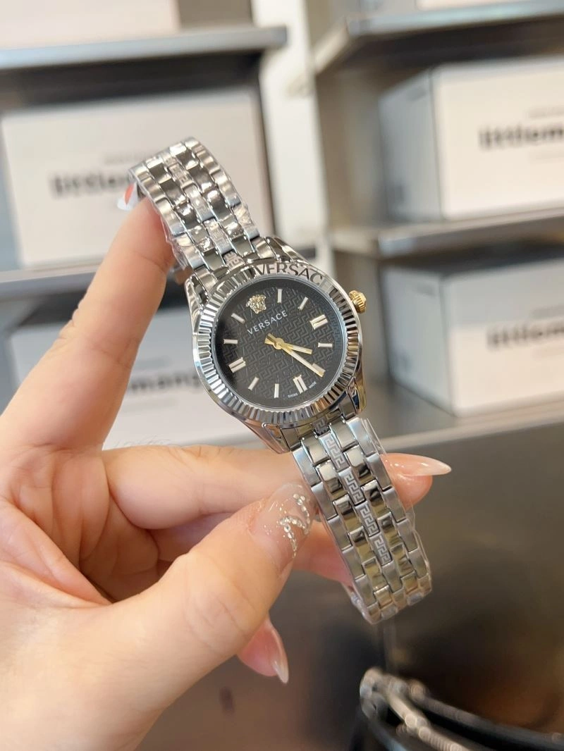 VERSACE Watches Chic 207408