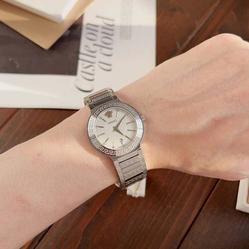 Effortless VERSACE Watches 207315