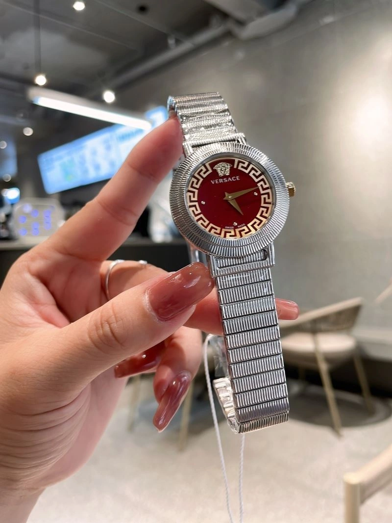 VERSACE Watches Efficient 207300
