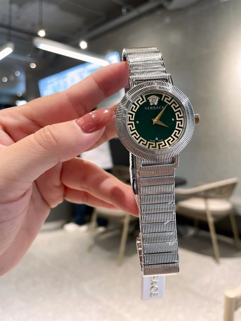 VERSACE Watches Efficient 207300