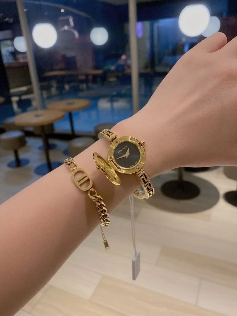 Practical VERSACE Watches 207277