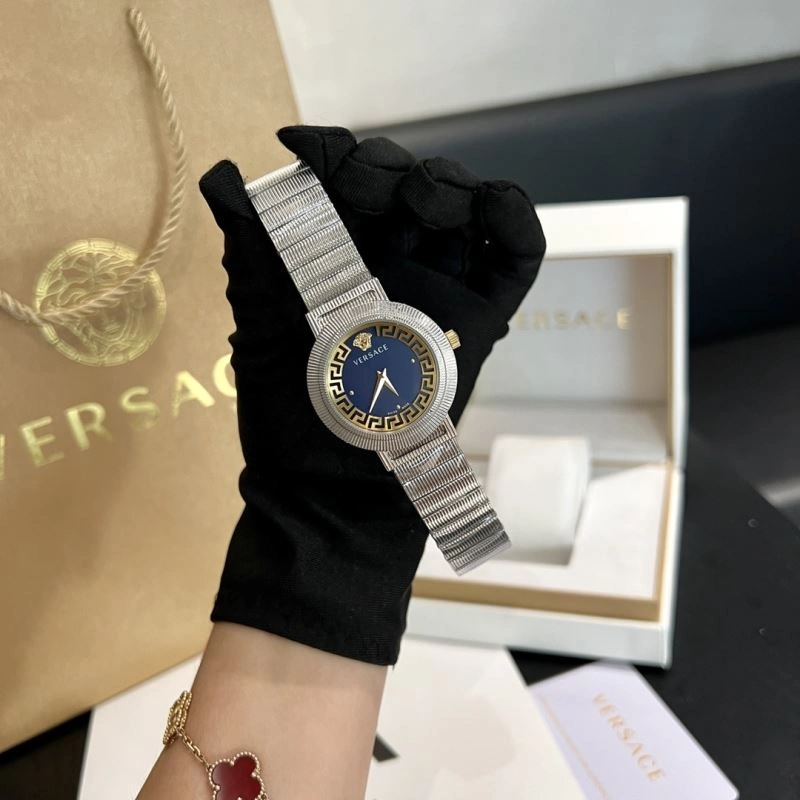 Trendsetting VERSACE Watches 207250