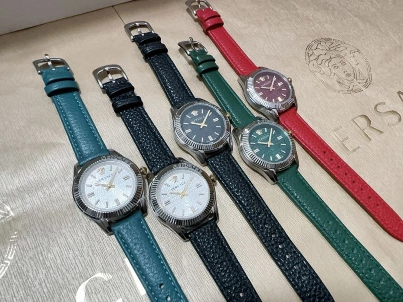 VERSACE Watches Attractive 207231