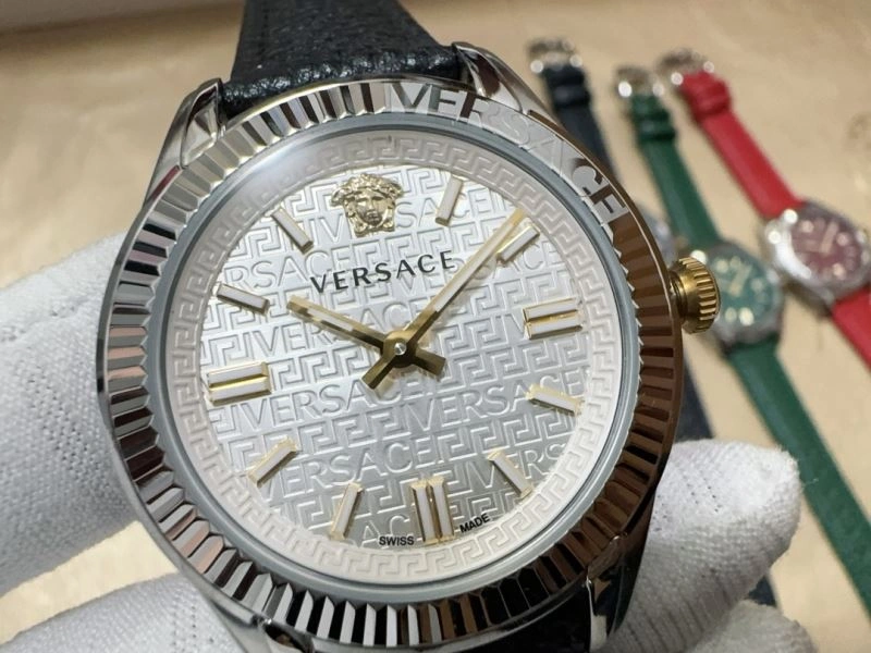 VERSACE Watches Attractive 207231