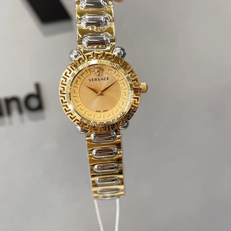 Sporty VERSACE Watches 207221
