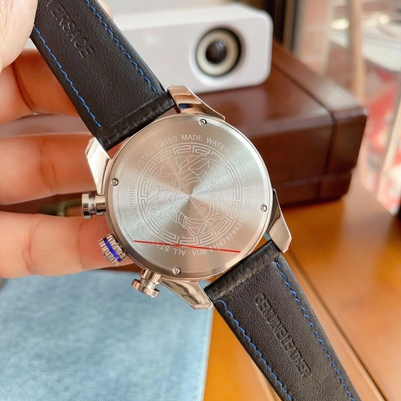 Seasonal VERSACE Watches 207137