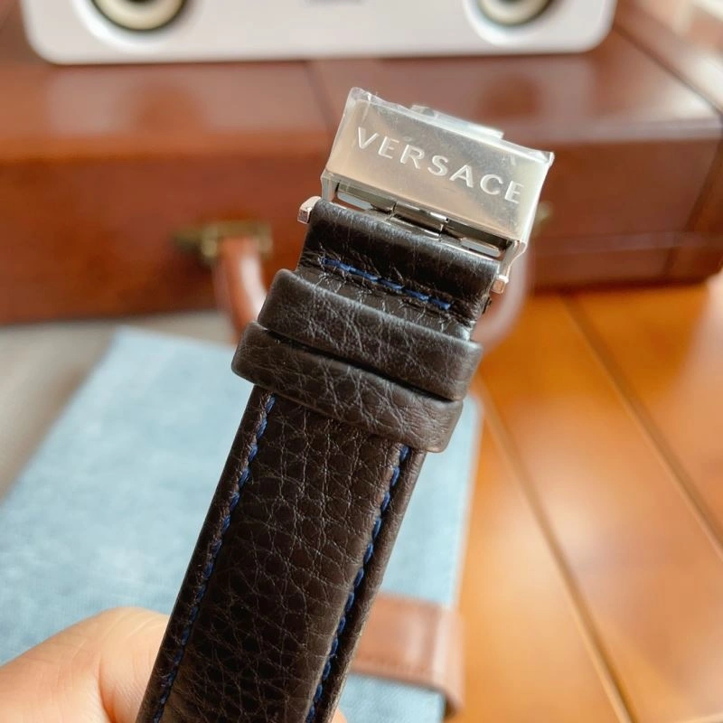 Seasonal VERSACE Watches 207137