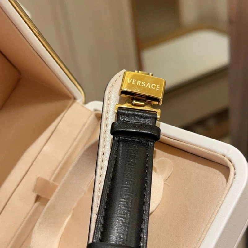 VERSACE Watches Affordable 207115