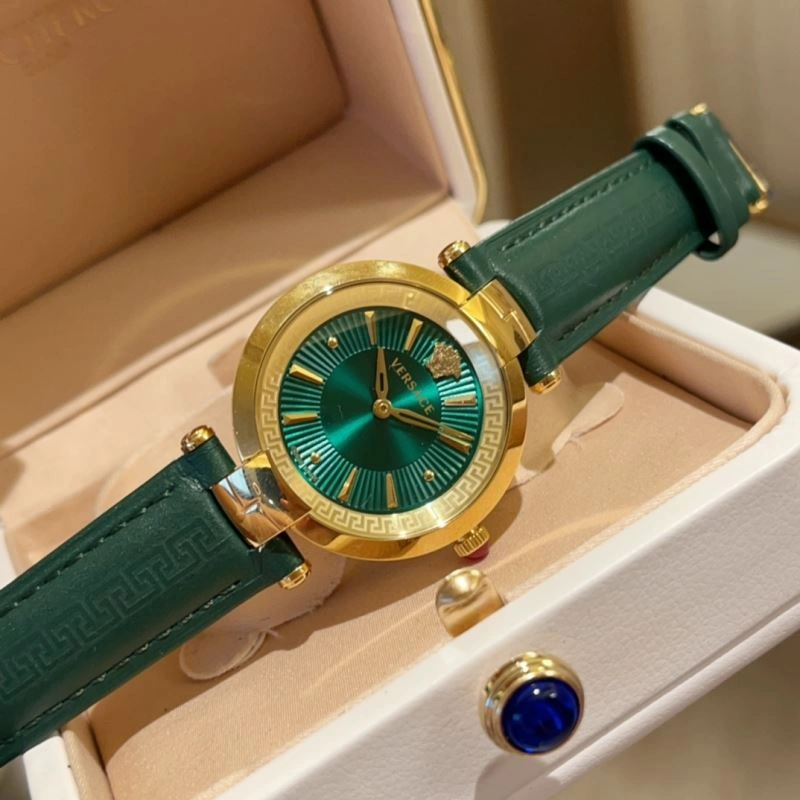 Sporty VERSACE Watches 207114