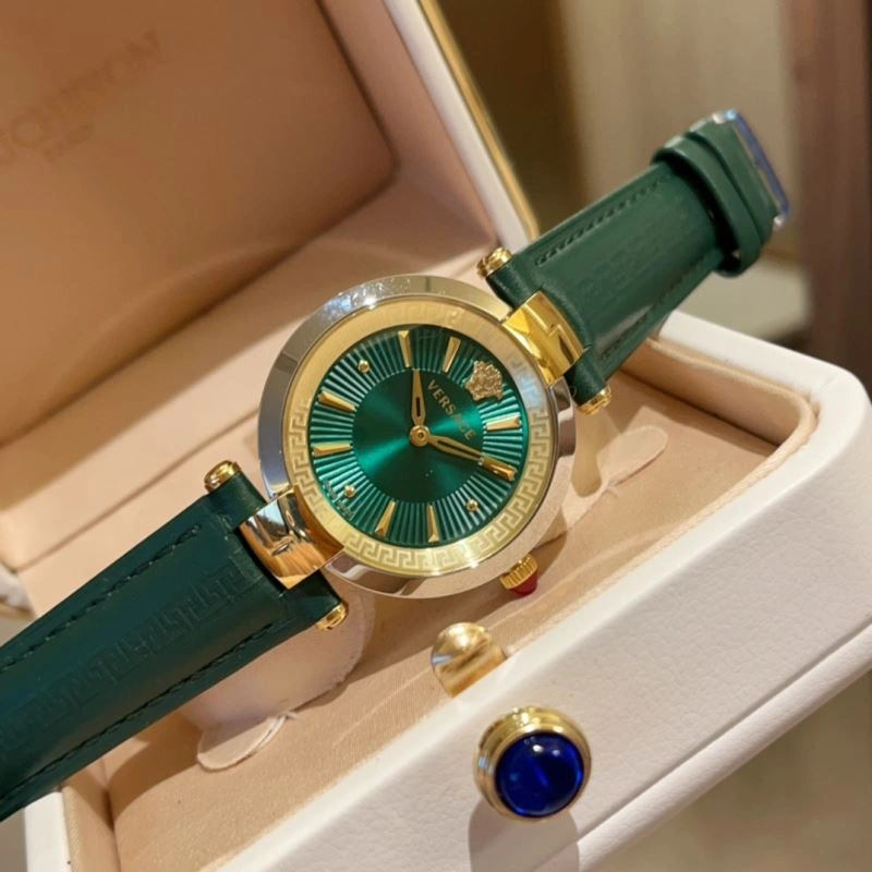 Sporty VERSACE Watches 207114
