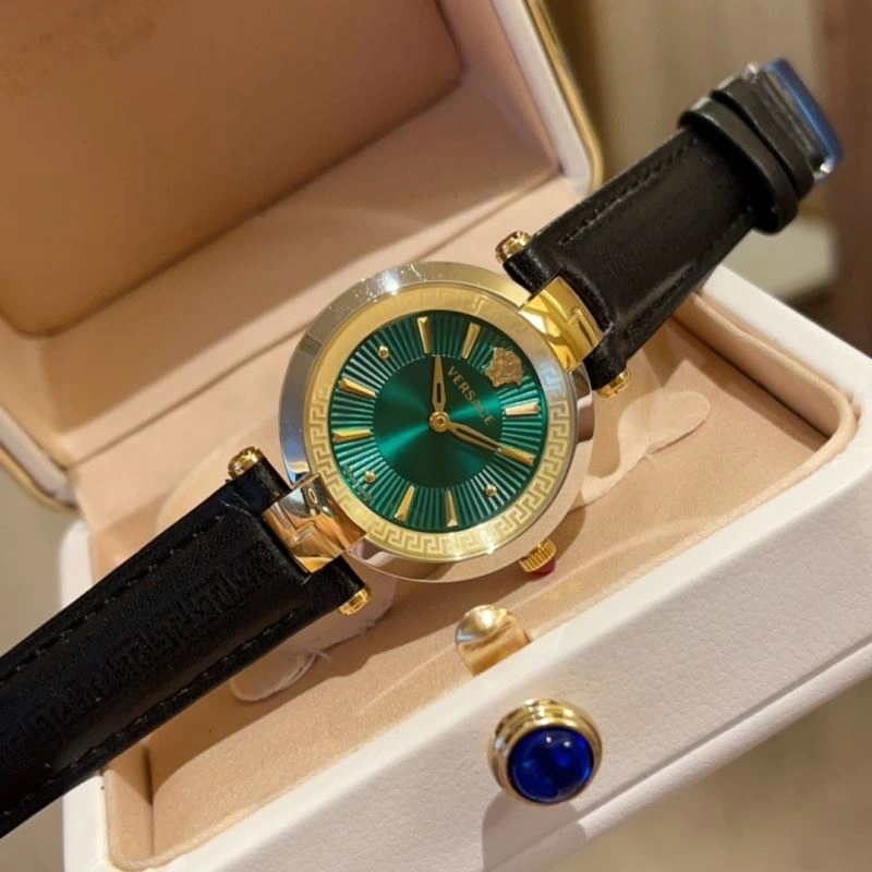 Sporty VERSACE Watches 207114