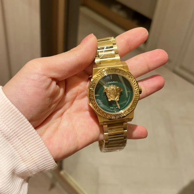 VERSACE Watches Vibrant 207135