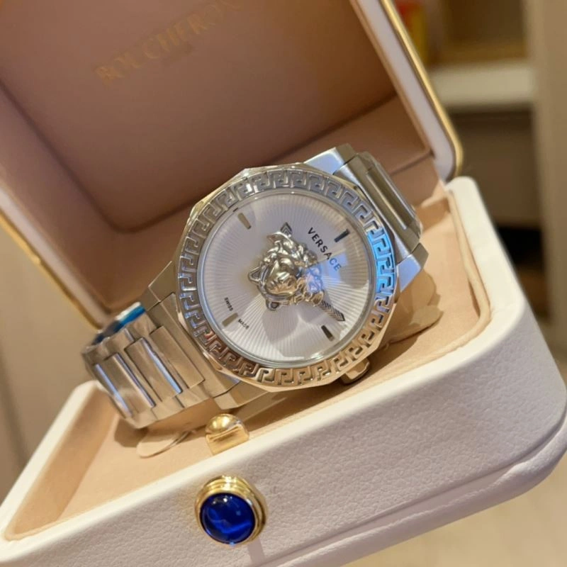 WellDesigned VERSACE Watches 207128