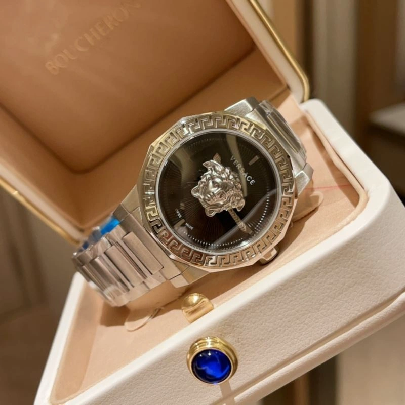 WellDesigned VERSACE Watches 207128