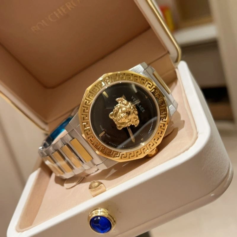 WellDesigned VERSACE Watches 207128