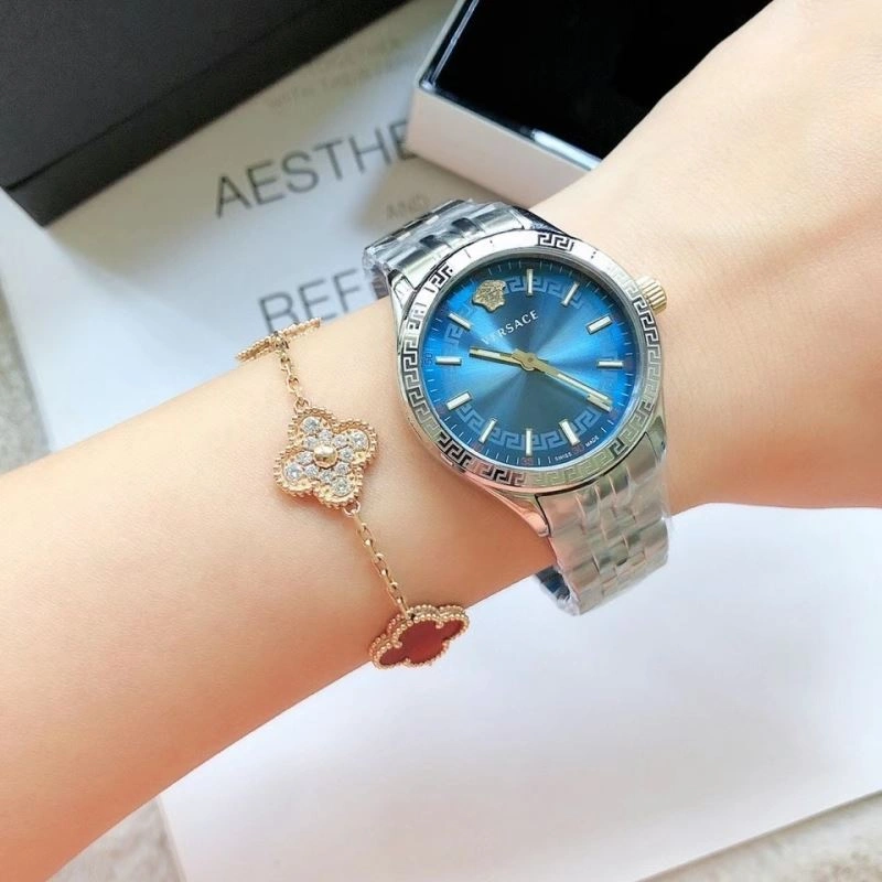 Casual VERSACE Watches 207131