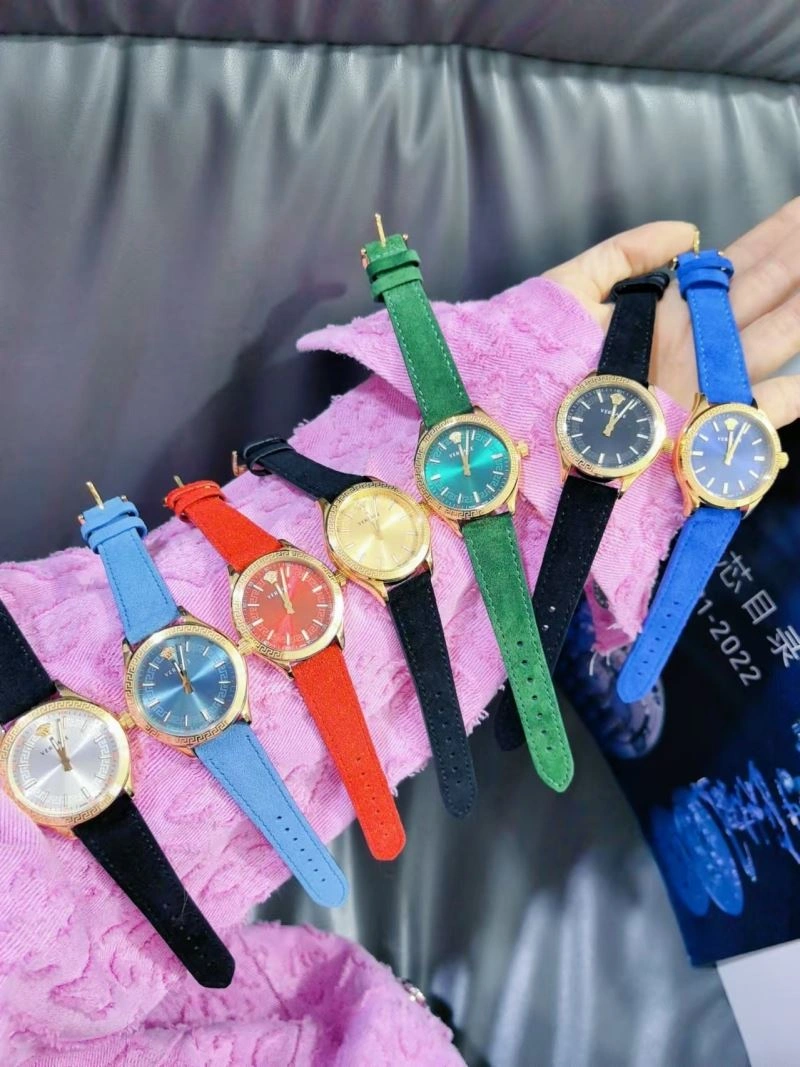 Versatile VERSACE Watches 207121