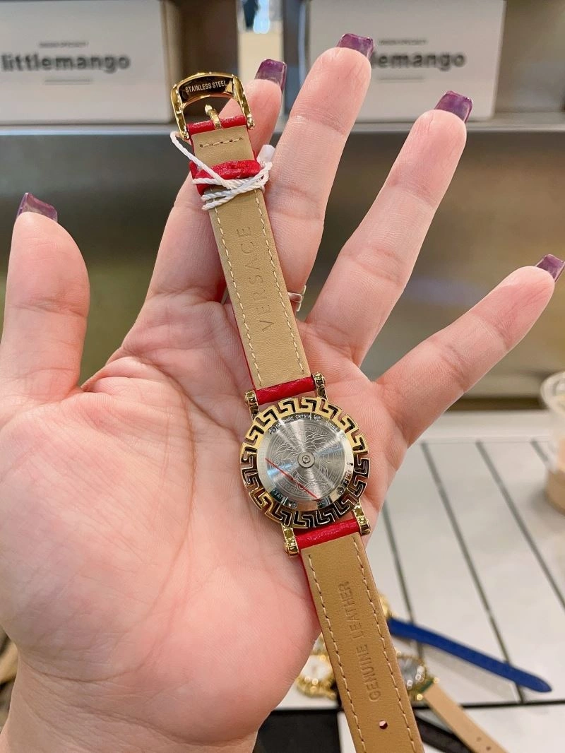 VERSACE Watches Trendy 207110