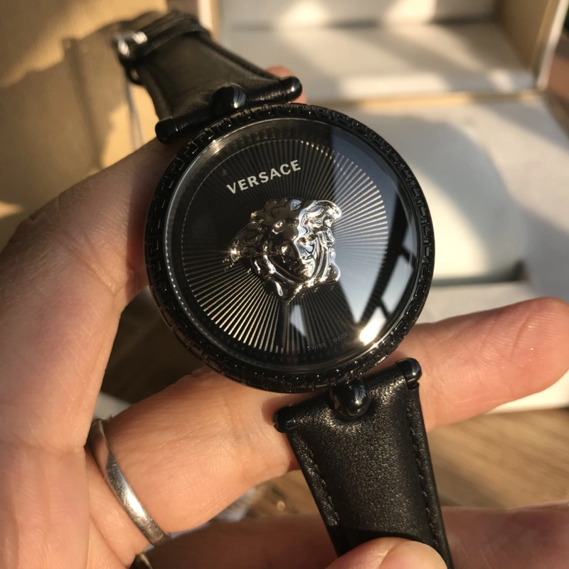 Sporty VERSACE Watches 207080