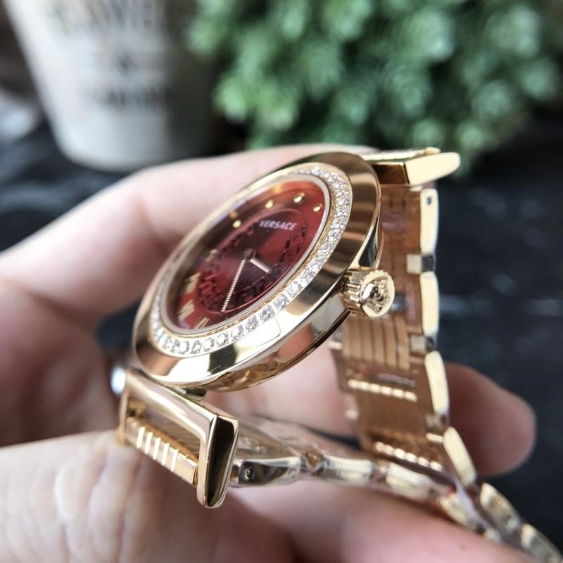 VERSACE Watches Attractive 207028