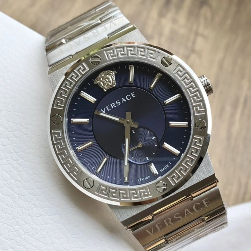 Sporty VERSACE Watches 206905