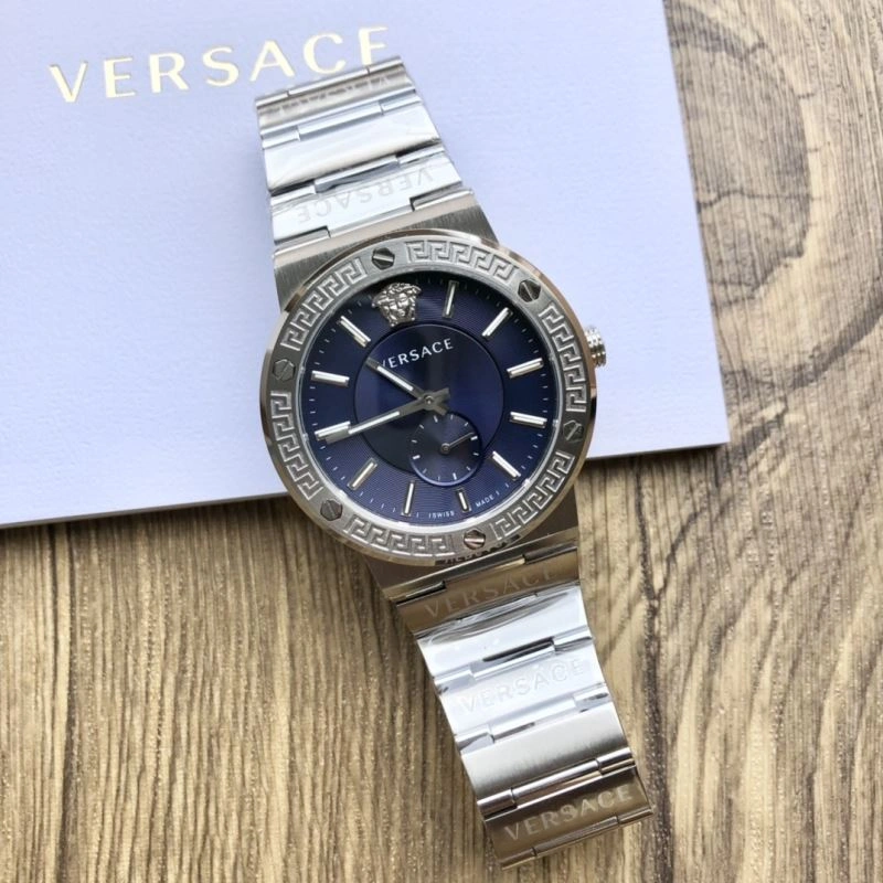Sporty VERSACE Watches 206905