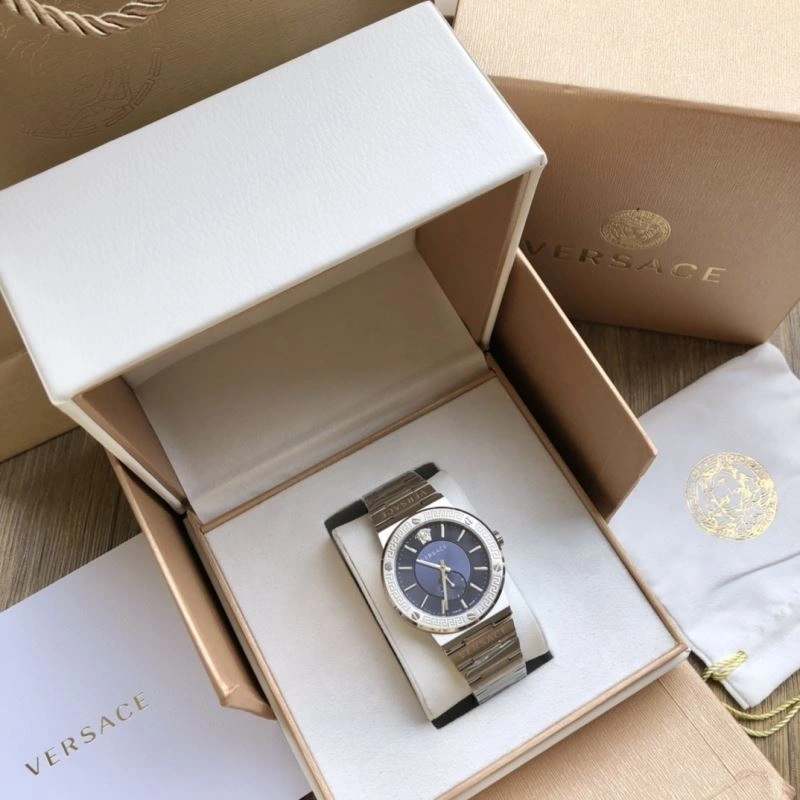 Sporty VERSACE Watches 206905