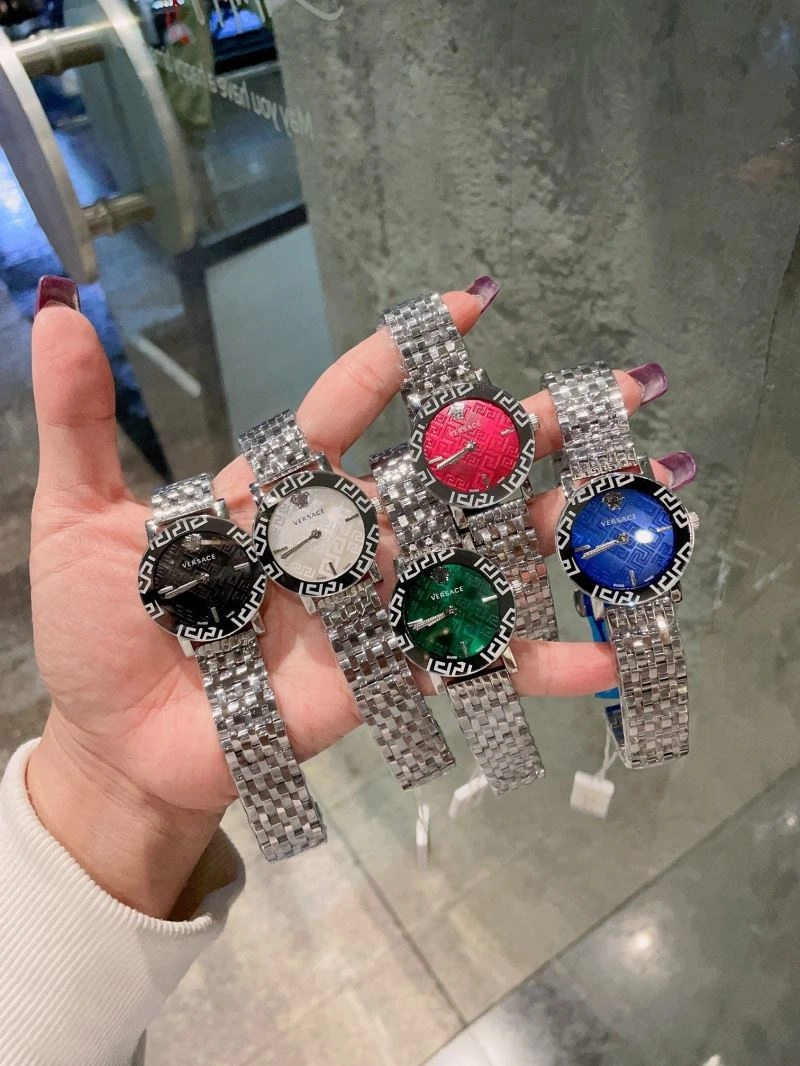 Snug VERSACE Watches 207184