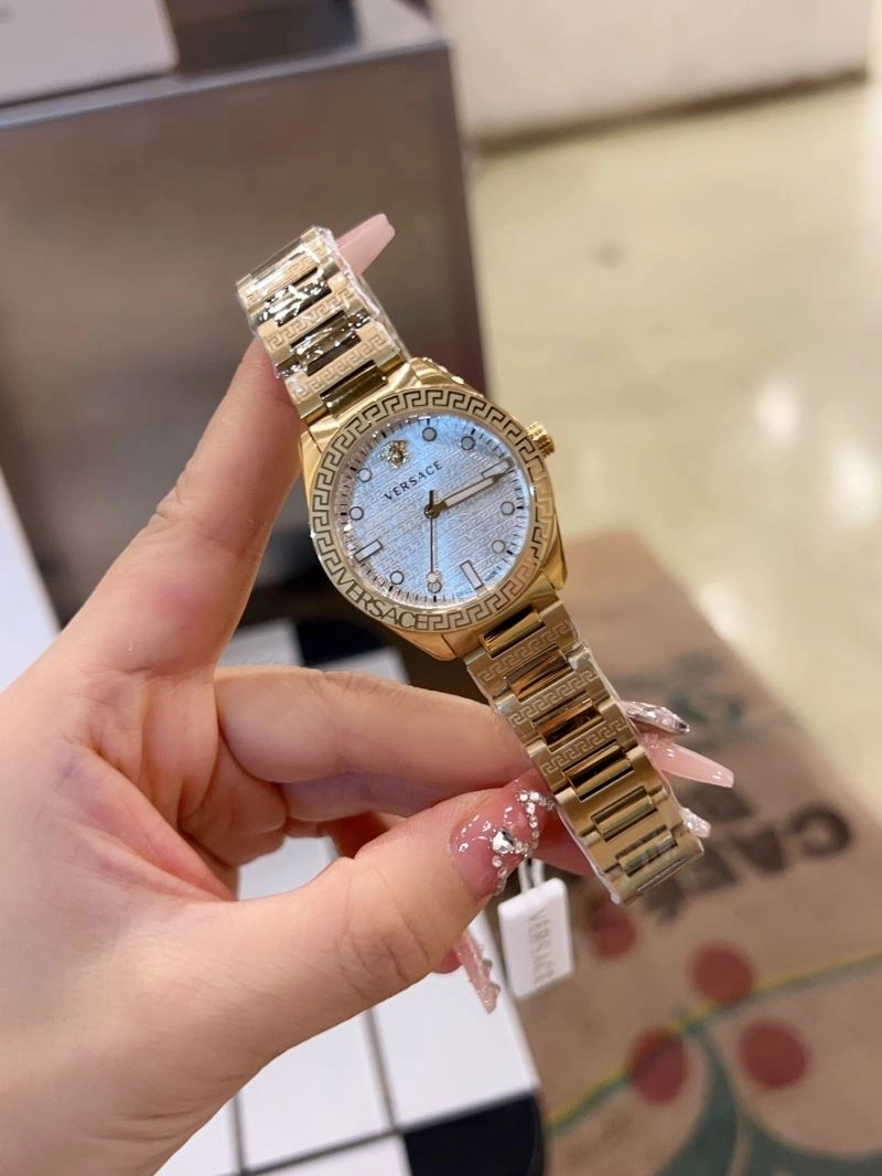 VERSACE Watches Durable 207177