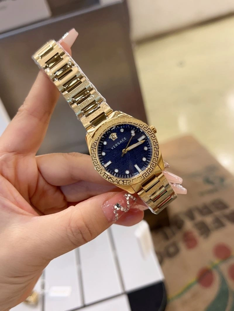 VERSACE Watches Durable 207177