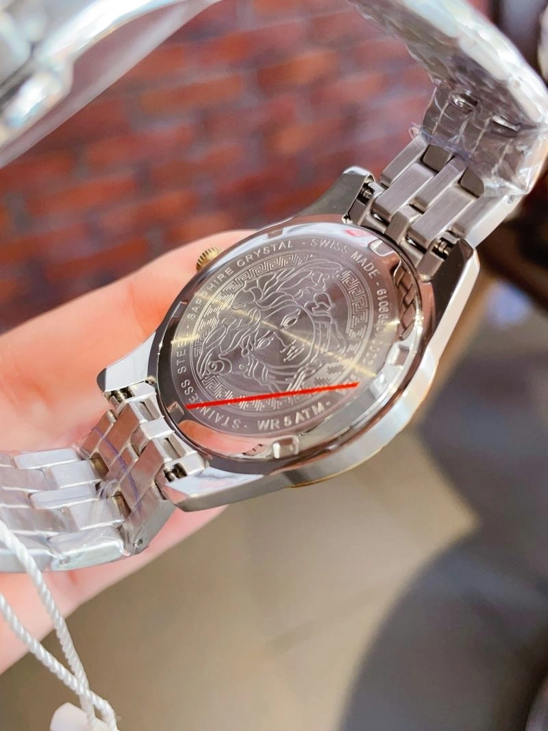 VERSACE Watches Attractive 207159