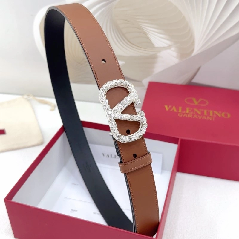 Valentino Belts Sleek 304055