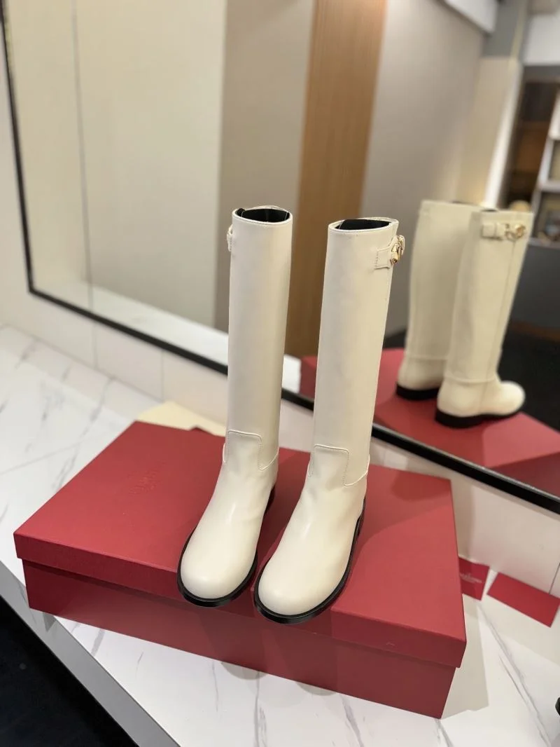 EyeCatching Valentino Boots 37111