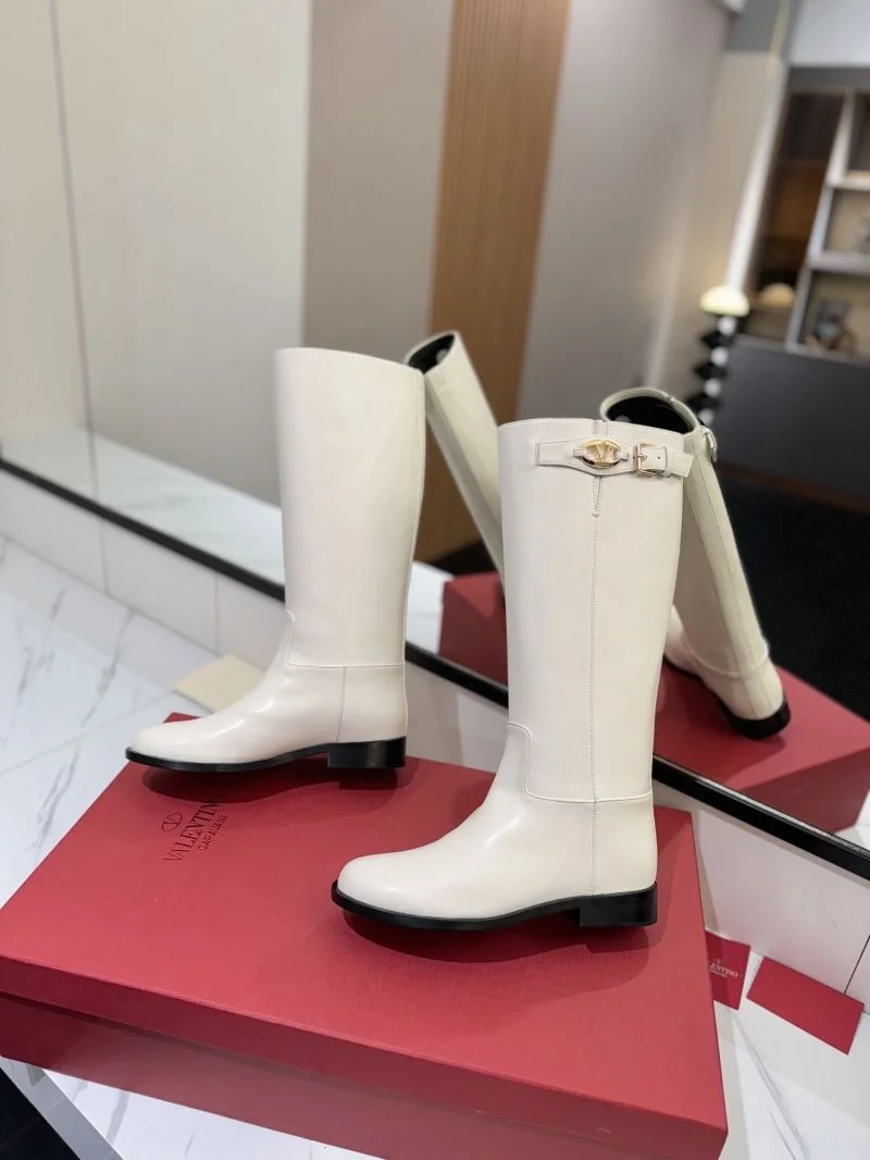 EyeCatching Valentino Boots 37111