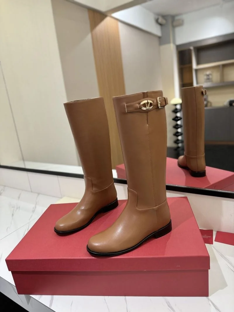 Sophisticated Valentino Boots 37127