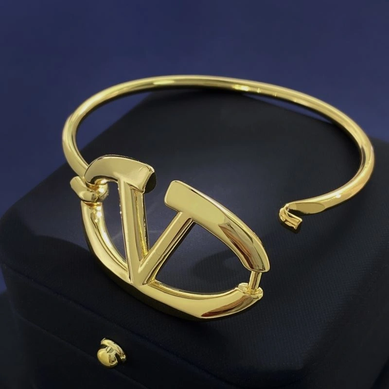 Breathable Valentino Bracelets 214461