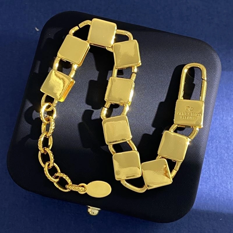 Resilient Valentino Bracelets 212821