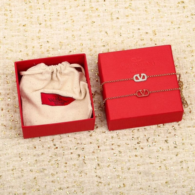 Durable Valentino Bracelets 211068