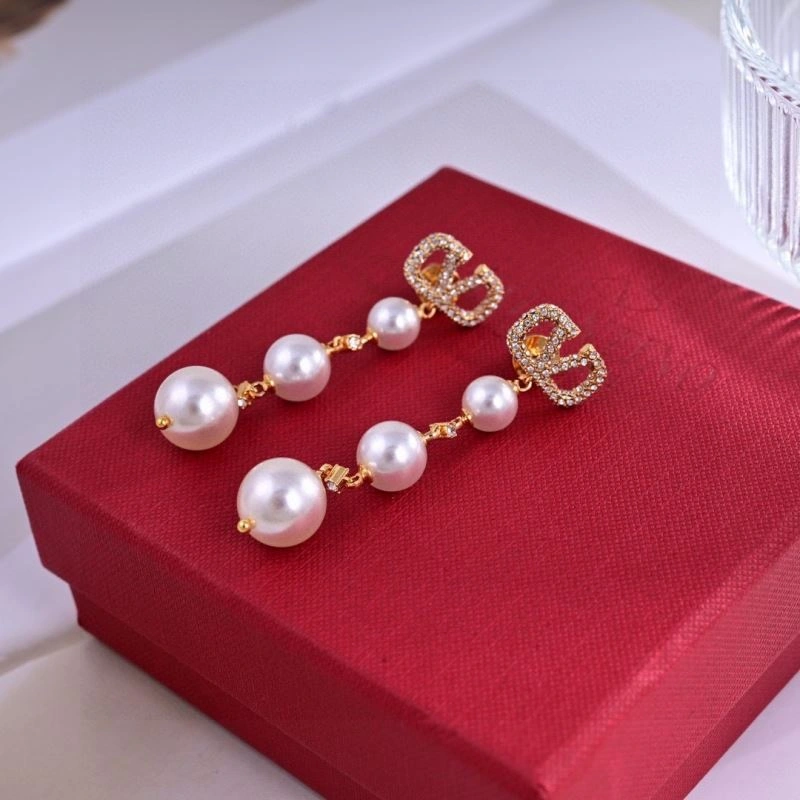 Practical Valentino Bracelets 211065