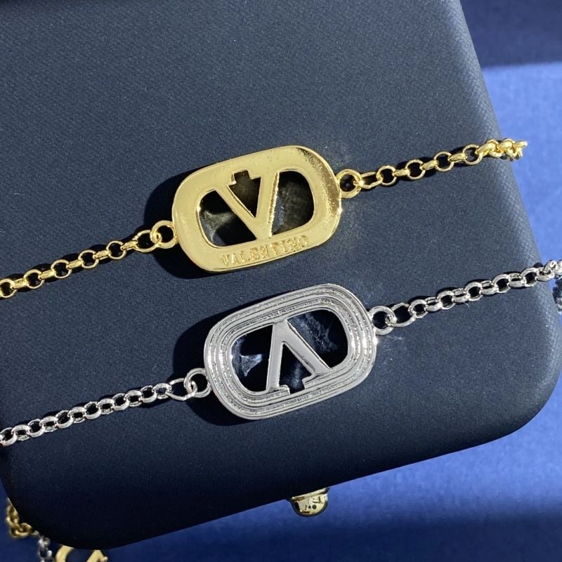 Sophisticated Valentino Bracelets 211056