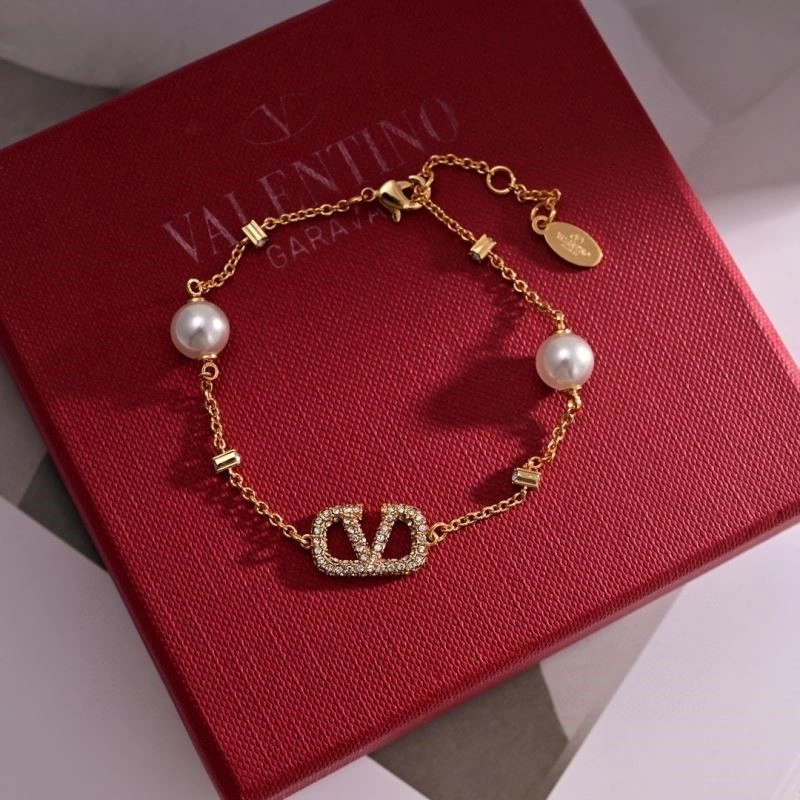 Stylish Valentino Bracelets 210336