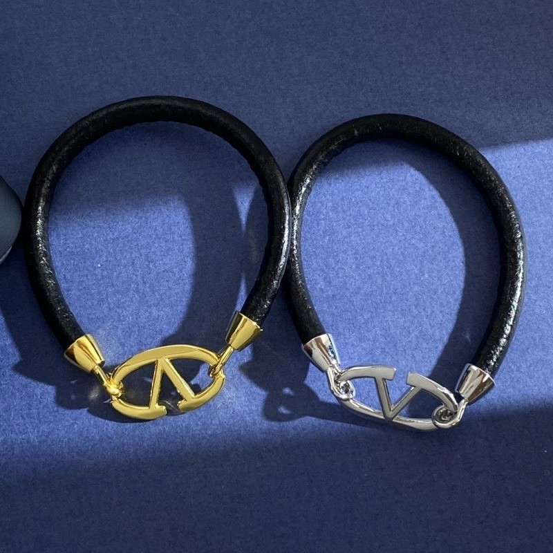 Modern Valentino Bracelets 210340