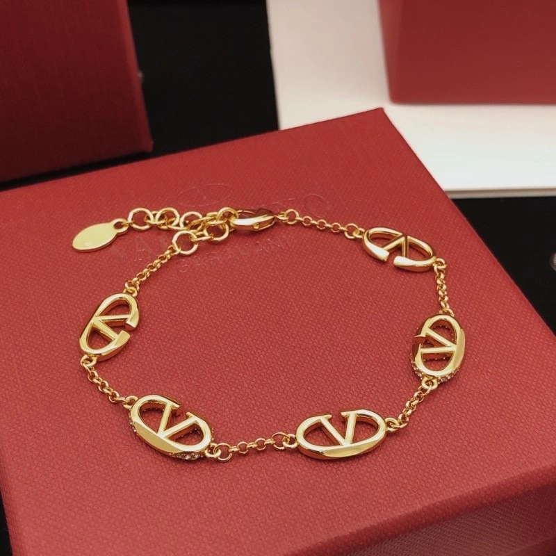 Trendy Valentino Bracelets 207749