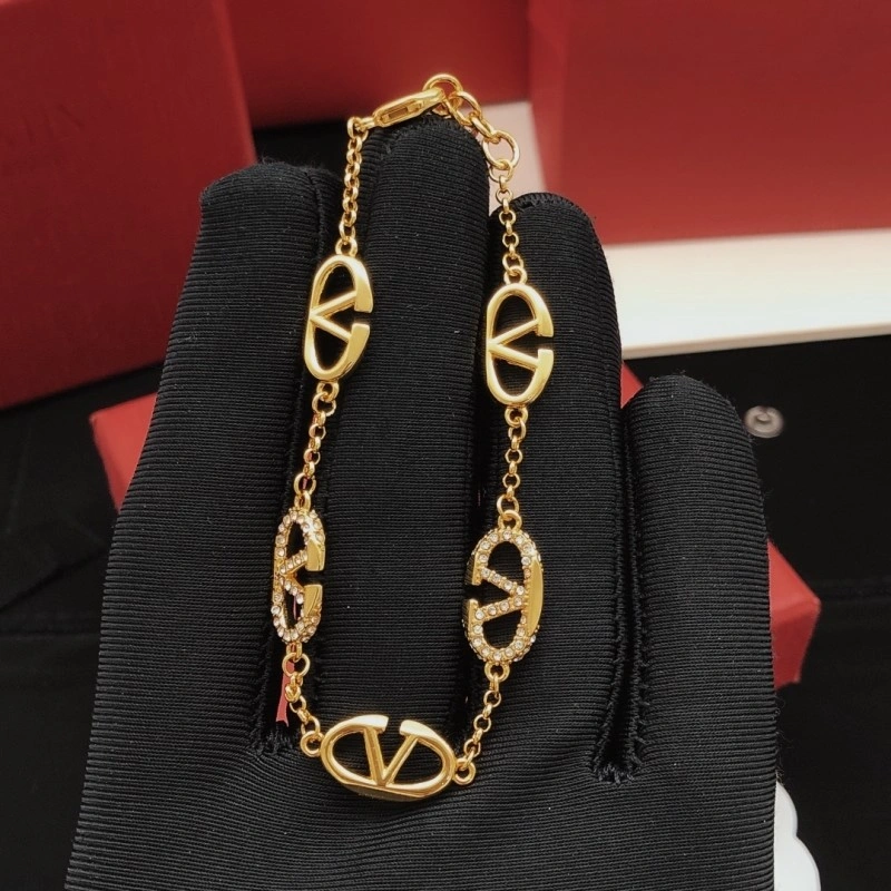Trendy Valentino Bracelets 207749