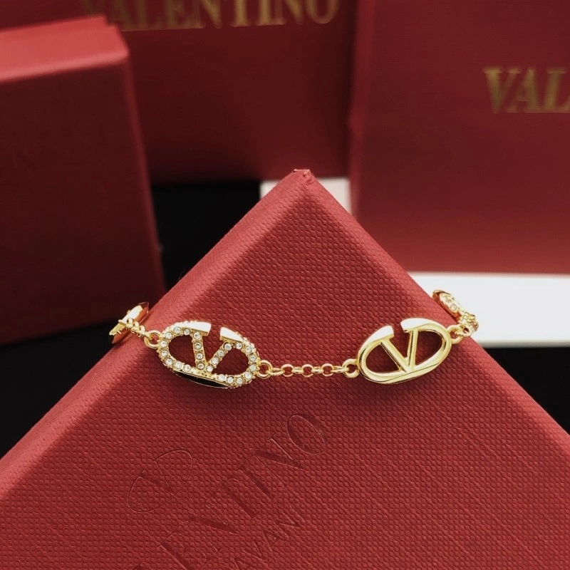 Trendy Valentino Bracelets 207749