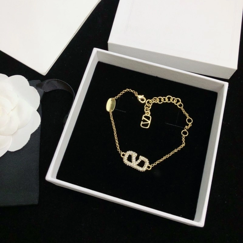 Practical Valentino Bracelets 207747
