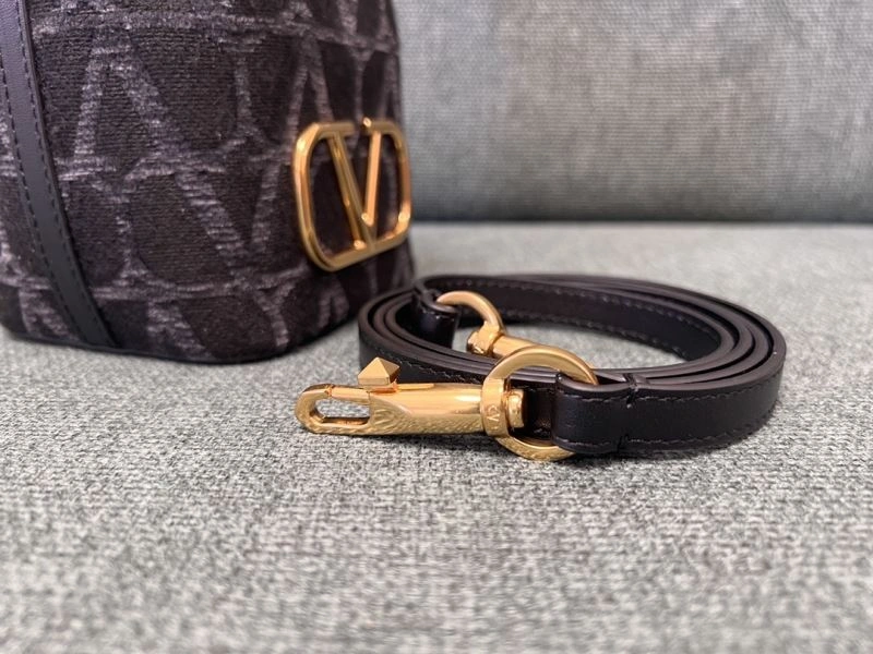 QuickDry Valentino Bucket Bags 60061