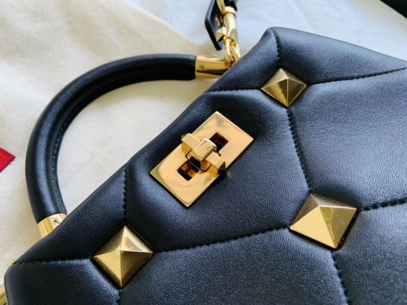 RelaxedFit Valentino Bucket Bags 60046